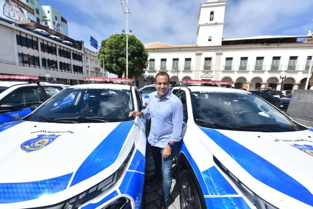 Prefeitura entrega 112 novas viaturas para auxiliar na fiscalização e ordenamento do trânsito