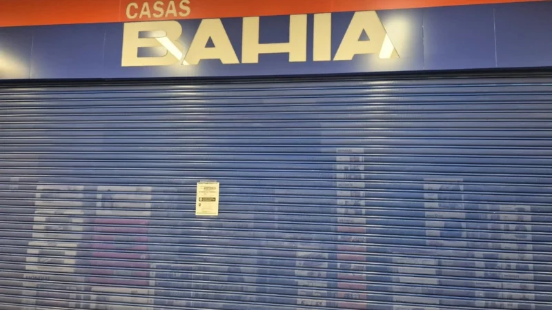 Vem saldão? Veja o que vai acontecer com produtos que ainda estão nas lojas das Casas Bahia em Salvador