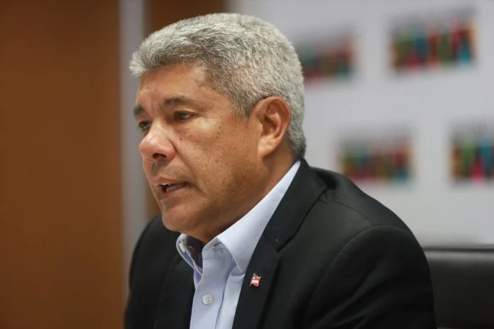 Aprovação de Jerônimo fica 13 pontos abaixo de Rui em 2022 e acende alerta na disputa pelo Governo da Bahia